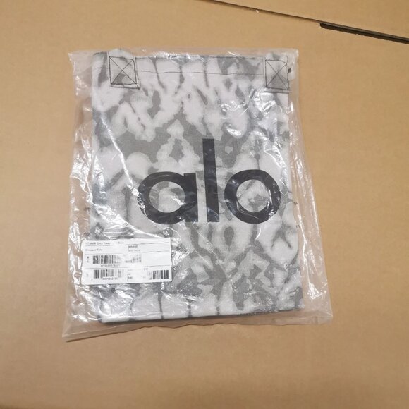 Alo Yoga Handbags - Alo Yoga Gray Canvas Gym Bag Large Travel Training Carry-On